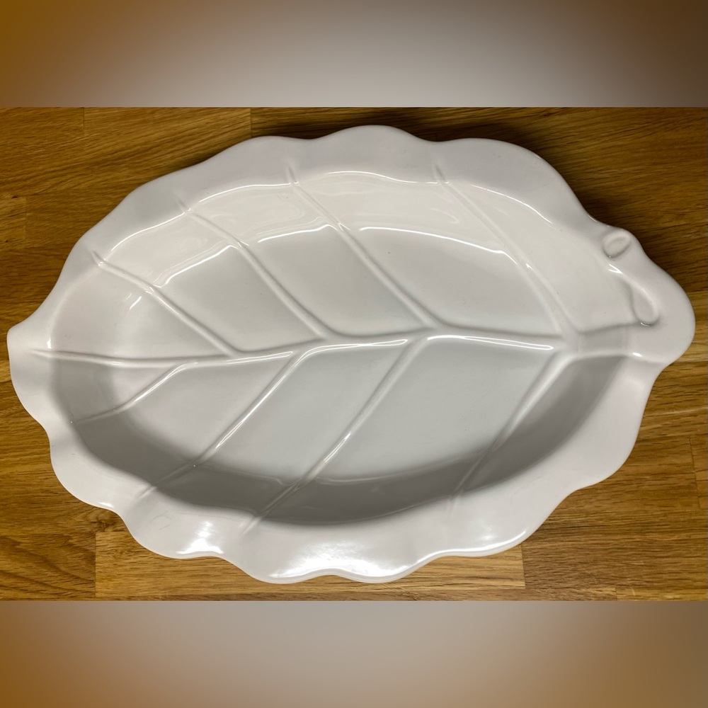 Oval Leaf Shape Dish serving plate platter
